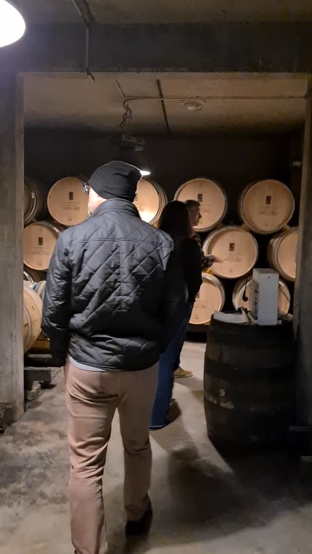 The scent of history and French oak. 🪵🥂
Step inside the heart of the Maison. We’re wandering through endless galleries filled with traditional French oak barrels, where the wines develop their soul and complexity. It’s a masterclass in patience and craftsmanship.
#champagne #champagnelover #luxurylifestyle #champagnelovers #champagnelife