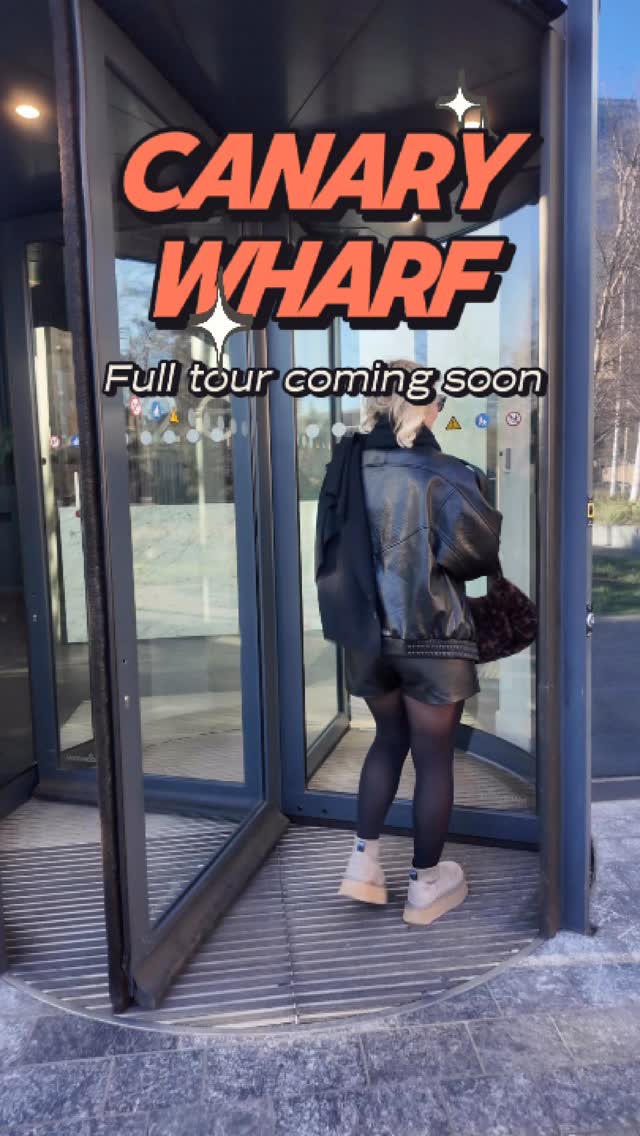 Today’s set-up.
Driving into Canary Wharf, meeting the concierge, collecting keys before stepping inside.
This is the part you don’t always see.
Full property tour drops tomorrow. 🏙️🔑 👀
@yourcorporatecompanions @chestertons.london
#AHandWithProperty #CanaryWharf #PropertyViewing
#propertyfinder propertysourcing