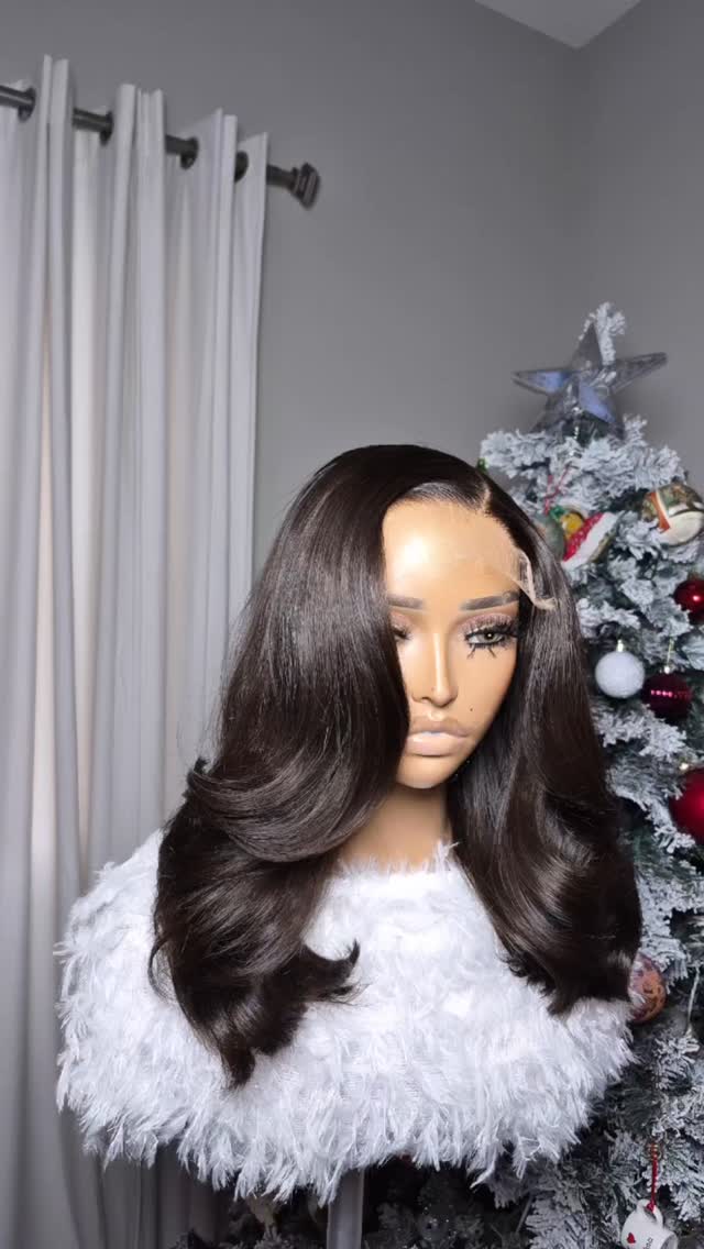 Don't we love a good shoulder length unit?
This beautiful dark brown unit is available and ready to ship.
Check her out on the site as RTS 17. Please visit williewigs.com (link in bio).
@williewigs
#lacewigs #customwigs #machinemadewigs #closurewigs #gluelesswigs