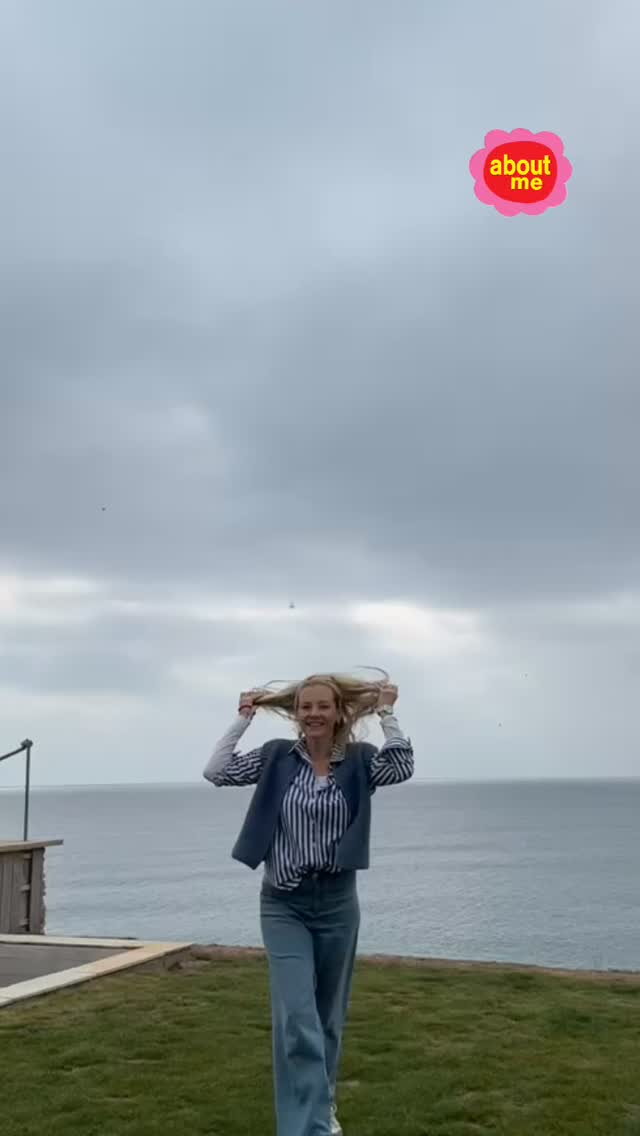 I’m Joanna, a mum to three girls, a wife & carer to lots of fur babies! 🐴🐕🦺🦮🐈⬛🐝 My dream was always to open an animal sanctuary, there’s still time!
My background after university was in consumer PR - mainly dealing with TV celebrities, pop stars & comedians. Fun, but definitely not for the faint hearted! 🙈
When I wanted to start a family, I realised the high pressured, non stop agency life wasn’t conducive to creating the right environment for my body to get pregnant. 🤰I quit, took some time out, spent time with my horses & experimented with lots of holistic therapies.
For me, reflexology & acupuncture were the most effective by a mile. I trained in London & was fortunate to be mentored by the incredible fertility goddess 💫Emma Cannon who ran the fertility rooms in SW London, where we worked with a variety of IVF clinics.
What I saw there, cemented a life long interest in women’s hormones. I am so honoured to be able to help empower women & work with them on their health journeys.🙏
Whilst researching things that disrupt our endocrine systems, I was shocked to discover just how toxic so many products in our homes are! One of the worst hormone offenders being scent ⚠️, so in 2020 I created a luxury well-being collection that not only is toxic free, but actually offers therapeutic health benefits. 🙌
I designed, mixed & created different candles & diffuers using only 100% natural ingredients (the power of plants 🌱) to help balance, uplift, boost or relax. Each candle is hand-poured using sustainable wax, organic wicks, pure essential oils, recycled glass & refillable ceramics (always super popular!)
I am passionate that we shouldn’t have to compromise our health, in order for our homes to smell incredible. 🌸
Although my small business doesn’t give me a huge revenue stream (& on many occasions I question my sanity 🧐!) but every piece of lovely feedback, every follow, every like, every share or purchase, really does mean the world to my small business.
So here’s to a happy & healthy 2026 - thank you for coming along for the ride…
Joanna x
#henleyonthames #nontoxicliving #soywaxcandles #hormonalhealth #reflexologist