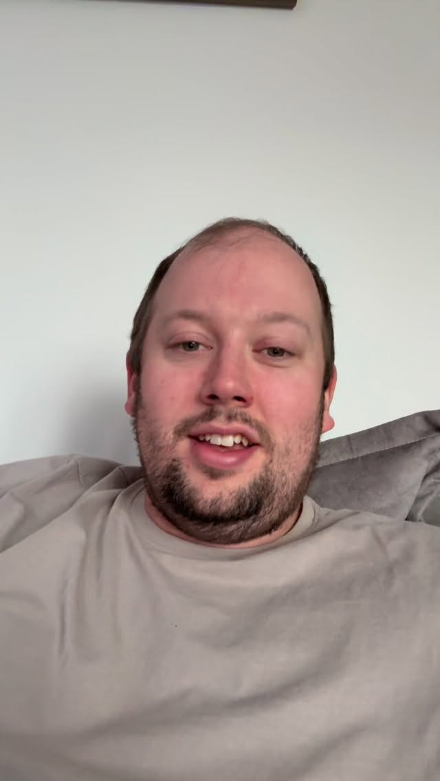 A very positive little update, done all the paperwork after waiting to sign with @mediaartistsgroup during my Christmas projects, I now have the amazing and kind Mike O’Dell representing me across the pond in the ever sunny and beautiful LA, colour me a little jealous but we got snow here and that’s cool too 😄🥂🫣
#Acting #VoiceActing #Actor #VoiceActor #VoiceActors