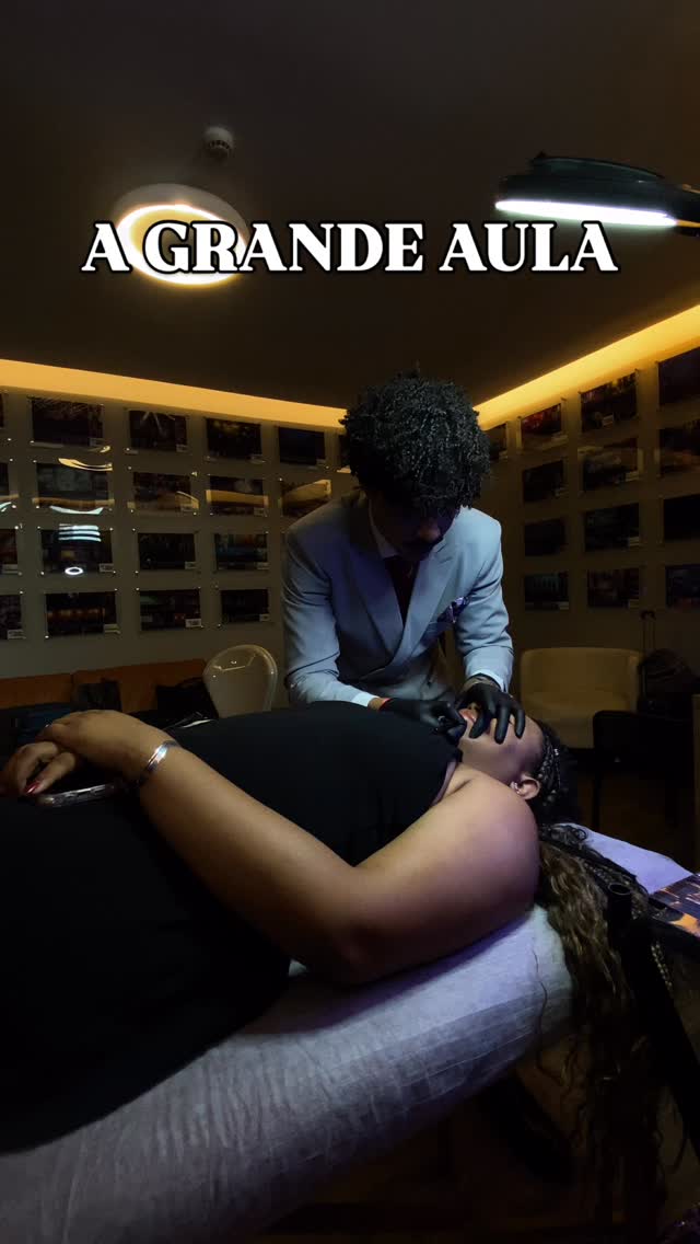 A GRANDE AULA sendo preparada com amor nos bastidores da maior entrega técnica do Brasil o @golipspmucongress
Selecionamos os melhores nomes com capacidade técnica pra ficar quase 2 horas de palco com ter o que entregar sem medo.
O @lucascupertinopmu é uma jóia do nosso Brasil na área PMU, obrigada Lucas 💛🖤