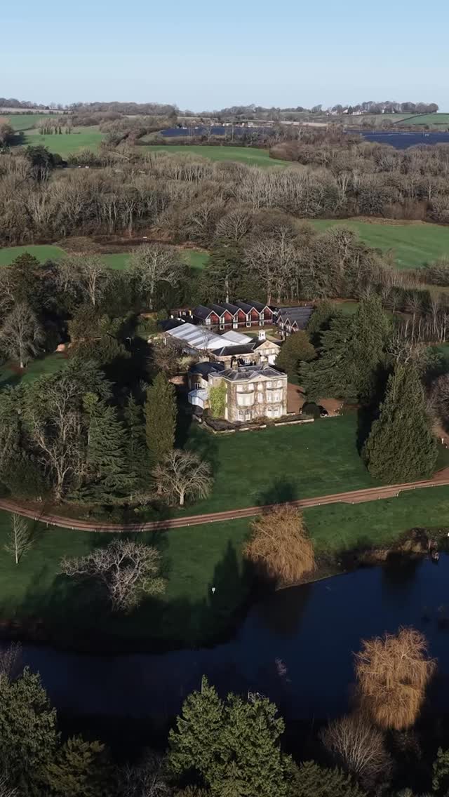 Josh & Lily from a perfect crisp winters day!
Venue - @northbrook.park
Photographer - @pixiejaynephotography
Hair - @loveisinthehair_bytasha
Makeup - @jessallambeauty
Entertainment - @ldnentertainment
#weddingvideo #weddingvideographer #weddingtrailer