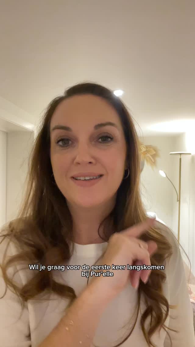 “Maar… wat moet ik nu boeken?” 🤯 Als dit door je hoofd gaat: you’re not alone, skinvriendin.
Je komt voor de eerste keer, je wil iets doen aan je huid,
maar je twijfelt tussen pur’acne, pur’pigment of pur’roodheid?
👉 Dan hoef je nog niets te kiezen. Echt niet.
Stuur me gewoon een berichtje. ik luister, ik kijk mee, en samen bepalen we wat jouw huid nodig heeft. 💛
Geen verkeerde boeking. Geen stress. Geen “ik heb het fout gekozen”-gevoel.
Je huid is uniek, en daar start ook jouw traject. ✨
📩 Eerste keer en twijfel je?Stuur me gerust een berichtje via Whatsapl, dan regelen we het samen.
Liefs
Lien