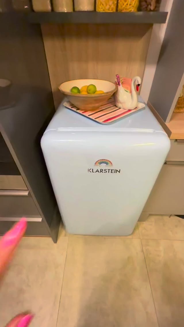 Welcome to our PKU-friendly fridge 💖
Organization, clarity, and peace of mind – exactly what we need to make everyday life work
💬 What are your favorite products that simply must be in your fridge?🤩
Vitajte v našej PKU-friendly chladničke 💖
Organizácia, prehľad a istota – presne to, čo u nás potrebuje fungovať každý deň.
💬 Aké sú vaše obľúbené produkty, ktoré nesmú chýbať vo vašej chladničke? 🤩
#fridge #pku #momlife #diet #pkufriendly #chladnicka #organizers #phe #phenylketonuria #organizedhome #kitchenorganization