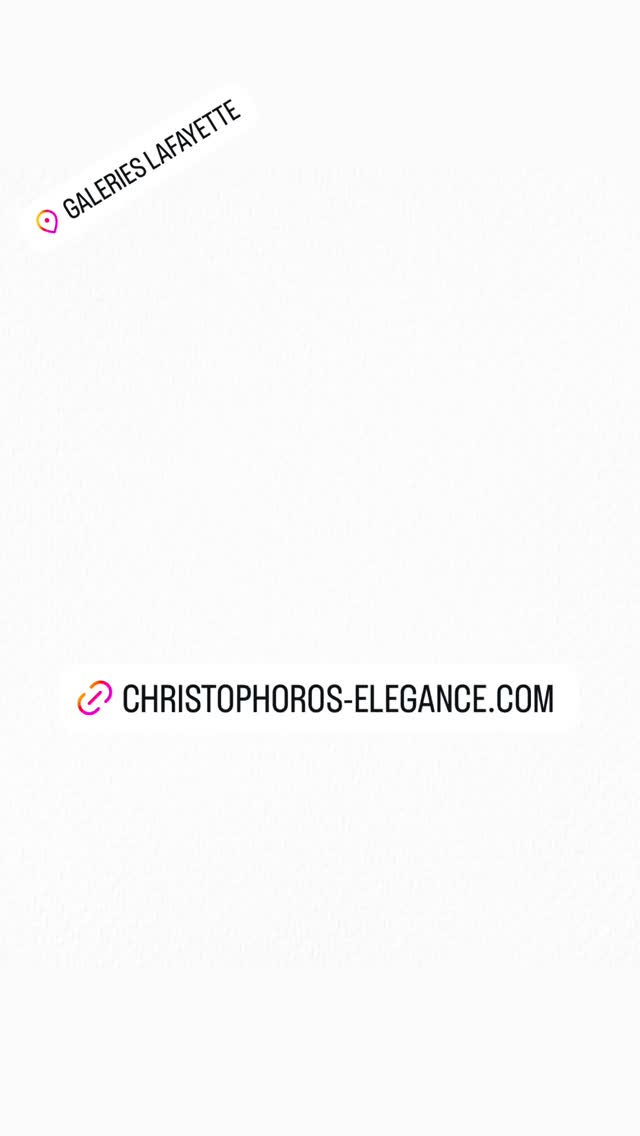 La Maison de Parfum Christophoros vous adresse ses vœux les plus raffinés pour 2026.
Que cette nouvelle année soit une célébration de l’art du parfum, de la quintessence des émotions et de l’élégance intemporelle.
Puisse chaque instant se révéler comme un sillage précieux, empreint d’excellence et de lumière. #parfum #fragrance #luxe #madeinfrance #parfume