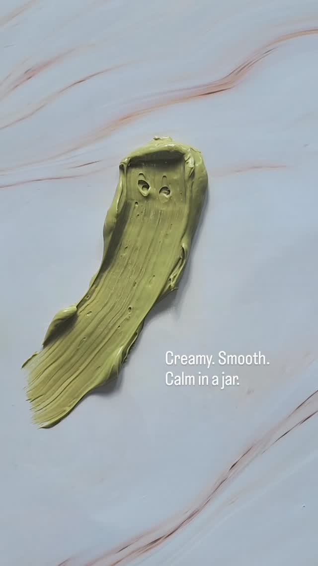 Our Matcha Mask in its smooth, creamy glory. 💚
That silky texture comes from nourishing plant oils, butters, and antioxidant-rich matcha — designed to hydrate, calm, soothe and give you a radiant glow ✨️