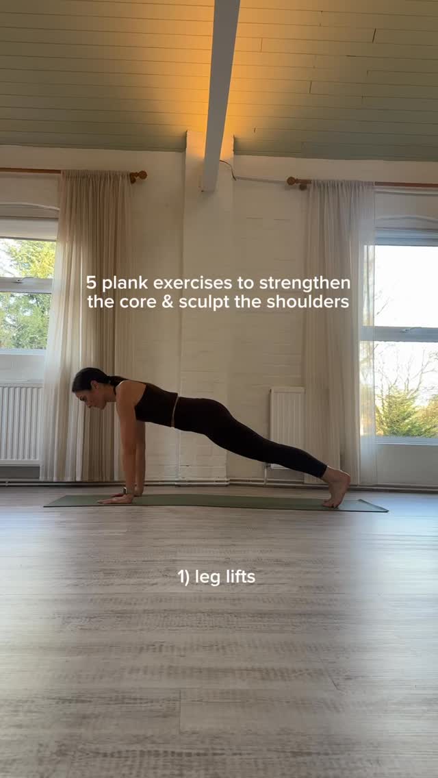 One of the best flows for upper body & core strength 💪✨
At the start of the year, time how long you can hold each exercise — maybe begin with 15 seconds.
Repeat this a few times a week and see how much longer you can hold by the end of the year.
You’ll be amazed at how quickly strength builds when you stay consistent 🤍
Beginner option: half plank 💚
• Lift alternate legs (foot flexed, leg long)
• Tip forward & back
• Walk hands forward into a Superman hold
• Knee to elbow, sweep across to the other side
• Down dog → plank flow
Drop a ❤️ below when you’ve tried it!