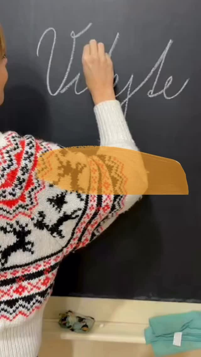 Hledáme třídní učitelku / učitele 👨🏫👩🏫 do waldorfské školy, kde jsou vztahy, respekt a smysluplné vzdělávání na prvním místě.
Čeká vás přátelský kolektiv, spolupracující rodiče a prostor pro růst.
📩 prochazkova@waldorflacerta.cz
#waldorflacerta #prace #skola