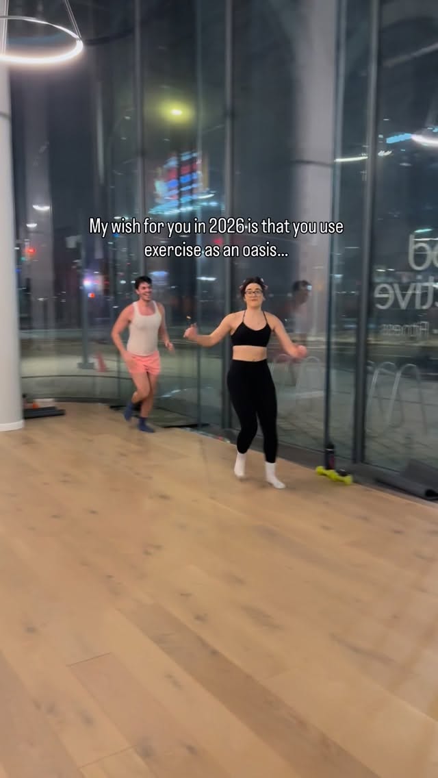 No workout should be a punishment for having a body.
Please? 🙏💗
#strengthtrainingforbeginners #onlinefitnesscoach #nycpersonaltrainer #strengthtrainingforwomen fitwithajp