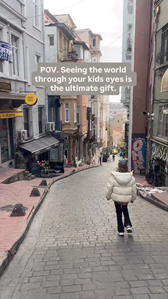 🌍 Never taking travels with my kids for granted, I hope we continue doing this our whole lives together🩷
We just spent 3 days in #Istanbul - it was a fab trip for both kids and us. At 16deg each day it was a welcome break from the UK winter too! ☀️
Full itinerary coming in my next post, but in brief we did:
~ Haiga Sofia
~ Blue Mosque
~ Cistern
~ Spice Bazaar
~ Grand Bazaar
~ wandering in Beyoglu
~ Ferries to Katakoy & Uskudar
~ More kebabs, flatbread and yoghurt than we could ever dream of.
🇹🇷 Loads of steps, trams, ferries, different types of architecture, lovely cats to stroke everywhere, market shopping, history - the sites, sounds and colours kept us interested for 3 days straight.
🩷 Hit save for your trip - and pop back for my full breakdown. Next stop ➡️ #cappadocia
😊 Do you love travels with your kids? What city or countryside break do you most recommend?