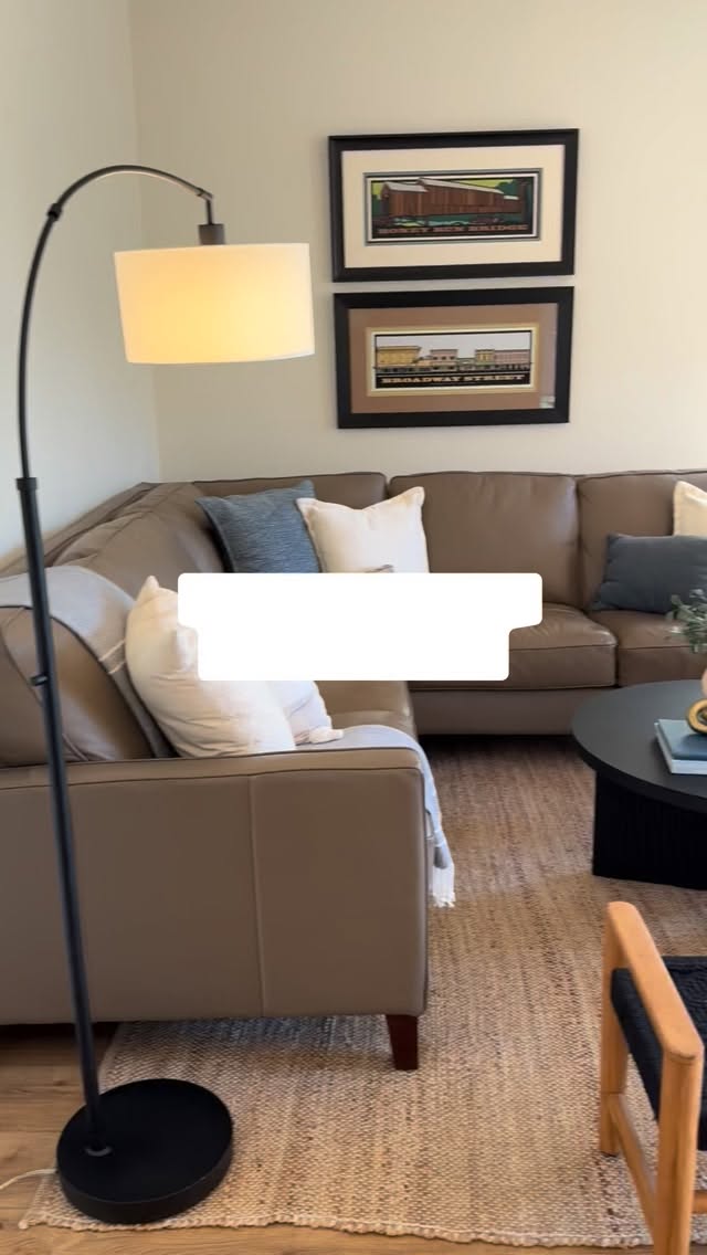 A new year and a fresh take on staging 🤍
This is how we’re kicking off 2026, and the market is already buzzing. I’m feeling so excited (and grateful) for what’s ahead.
If you have a listing coming up, make sure you get on my books before they fill up—I’d love to style your next one. #homestaging