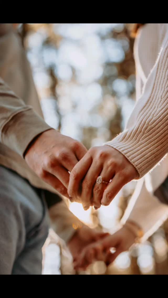 Cold weather doesn't stop us from creating magical moments!
#fyp #bristoltnphotographer #engagement #2026wedding
