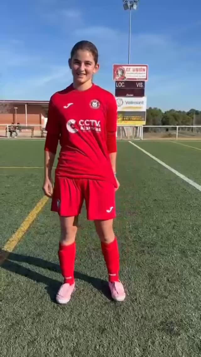 🎙️Hablamos con Edurne Martínez, capitana del Infantil A Femenino, tras la victoria de este fin de semana
👏🏼Enhorabuena a todas las jugadoras y su cuerpo técnico