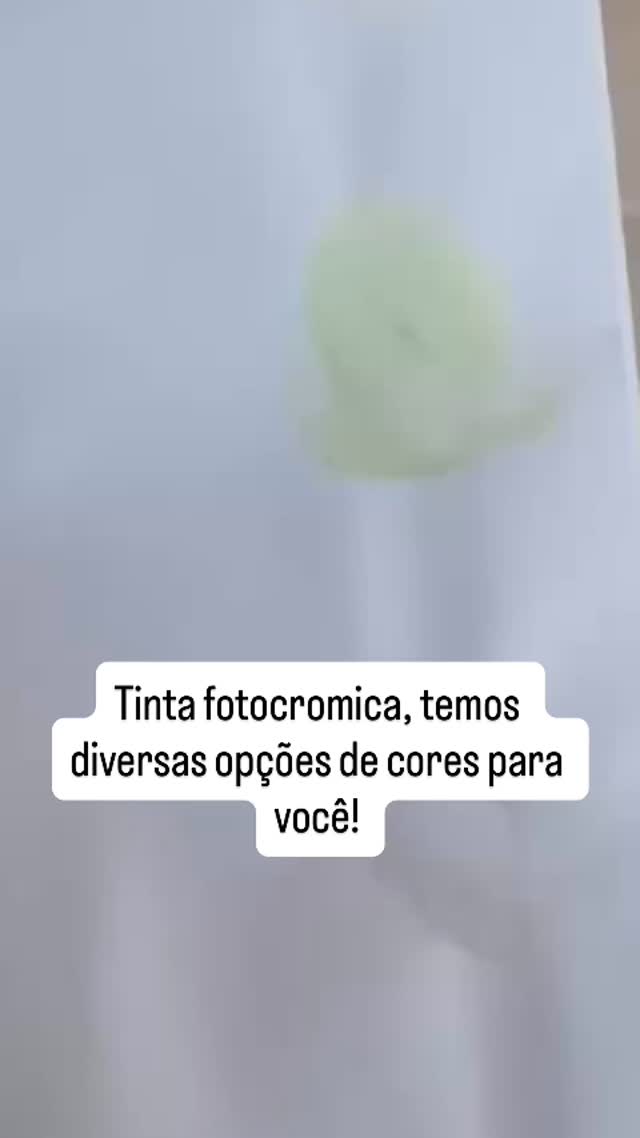 Além de produzir o seu produto, também produzimos a tinta fotocrômica, temos várias opções de cores para você usar no seu projeto.
Fale conosco!