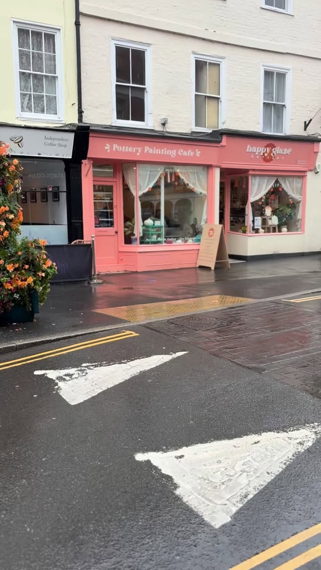 A little January check-in 💛
Happy New Year from us at Happy Glaze ✨
So far, January has been full of painting, glazing, planning and lots of lovely faces through the studio - and we’ve loved being back in the swing of things!
The studio is open as usual for pottery painting, baby prints and cosy creative time, and we’d love to welcome you in over the coming weeks 💛
P.S. We’ve got some really exciting events to share with you very soon! Keep your eyes peeled for more info 👀
#happyglazepottery #ohhappyglaze #potterypainting #creativecommunity #januaryvibes thingstodoinDevon shopsmalluk