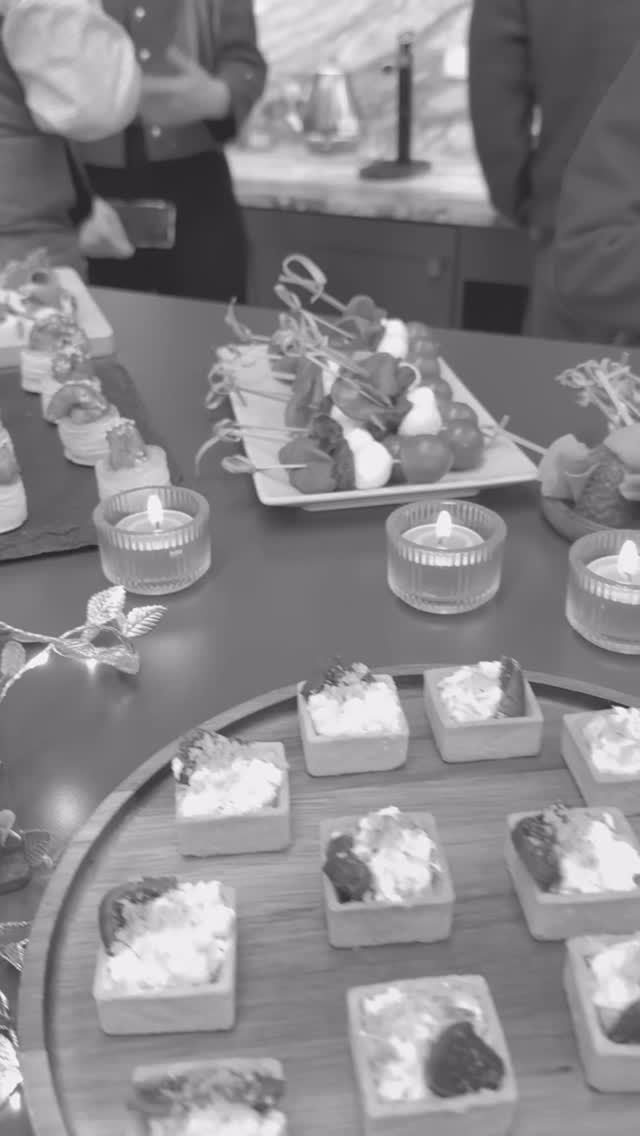 Corporate events and office gatherings deserve brighter colours!
Sense Catering offers elegant finger food and snack boxes — easy to enjoy during meetings, networking events, and office celebrations.
No heavy dishes, no distractions — just beautifully presented food that fits a professional setting.
From team lunches to corporate events, we make catering simple and stress-free.
You focus on your people — we take care of the food.
Check our menu in Stories & Highlights or order via the website.
#DublinCatering #CorporateCateringDublin #OfficeCateringDublin #EventCateringIreland #BusinessEventsDublin FingerFoodCatering SnackBoxCatering