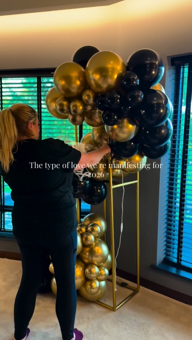 ✨ 2026 is already in motion ✨
Manifesting bigger dreams, bolder moments and celebrations that feel even more intentional.
-
Because what you visualise today is what you create tomorrow.
2026… we’re ready for you. 💫
-
To enquire or book:
📩 dancingbaloon@outlook.com
🌐 www.dancinginthebaloonlight.co.uk
We’d love to bring your vision to life. 💫
#Manifesting2026 #DreamItCreateIt #CelebrateWithIntention