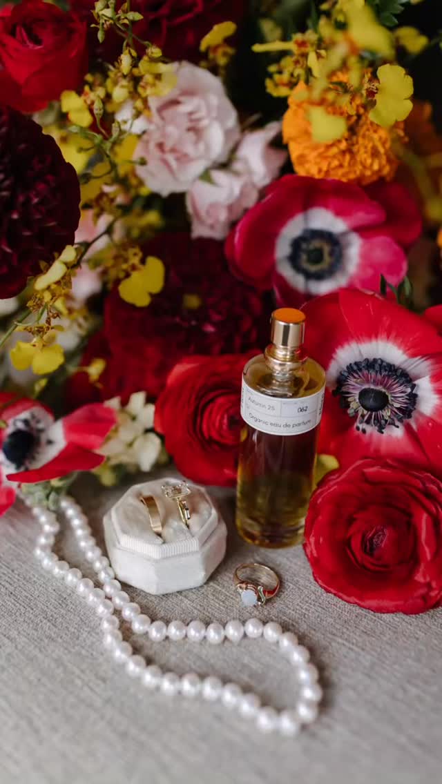 Rain couldn’t stop this amazing day ☔️
If anything, it added to the day and made each moment that much better. The pictures from this gallery are so amazing and the love felt between E & J is palpable 🤍
We are forever grateful to our amazing vendors!
Photos @kayleydriggersphoto
Video @shoreandwave
DJ @djproschris
Caterer @bekkerscatering
Bar @event_hospitality_solutions
Florist @bloomingfern.co
Dress @wona.bridal
Bridesmaids @azaziebridal
Tux @generationtux
#wedding #weddingday #weddingvenue #temeculaweddingvenue #socalweddingvenue #weddingideas #weddingplanner #weddingplanner #weddingphotographer #theknotweddings