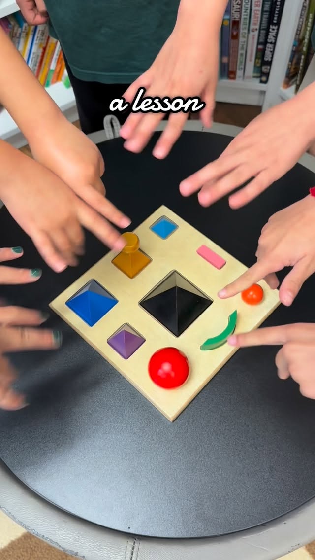 Sit back, relax, and let our second graders give a hand with your Spanish 💜#montessori #spanish #education #bilingual #elementary