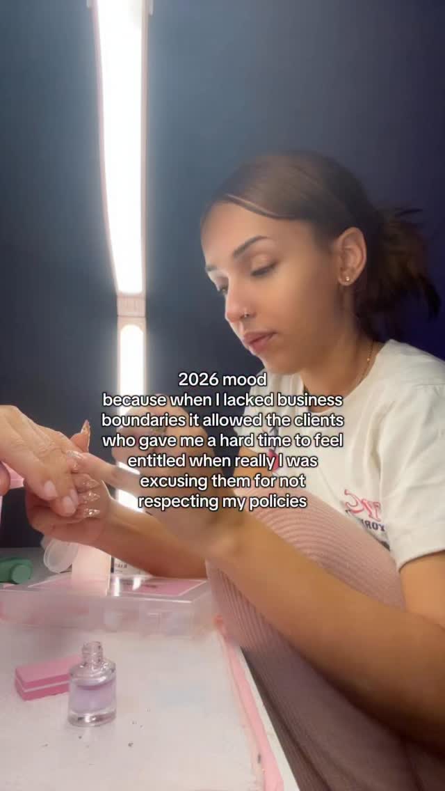 I used to run my business without clear boundaries; saying “yes” to everything just to keep my clients happy!🥺 I would feel ashamed to charge my worth or even remind them of my policies when they would disregard them because I didn’t want to seem “too strict” or turn people away; which cost me short-term comfort and long-term growth. 😖
But, as I began to rebrand, I realized that boundaries weren’t restrictions, they’re the foundation of a thriving business! Without that, you end up overextending, facing burnout, and running a business that serves everyone else’s expectations instead of YOURS. 👏
And believe me, I know how intimidating it can be to address a situation where you don’t want to say “no”, but It isn’t about saying “no” to others, it’s about saying “yes” to what helps everyone win! Because when you protect your energy and enforce your rules, you attract the clients and opportunities that align with your values. 🙌
2026 is your year to level up! Set the rules, stay consistent, and remember: your business will only grow to the size you’re willing to lead it. SO, I challenge you to believe in your self and don’t be afraid to take it up a notch😌🤏
XOXO,
beautyandthetea 💖
#orlandonailtech #orlandonails #nailartist #poinciananailtech #orlandonailclass #gelxnailtech #windermerenails #orlandonailartist #wintergardennailtech #nails💅 #nailsart