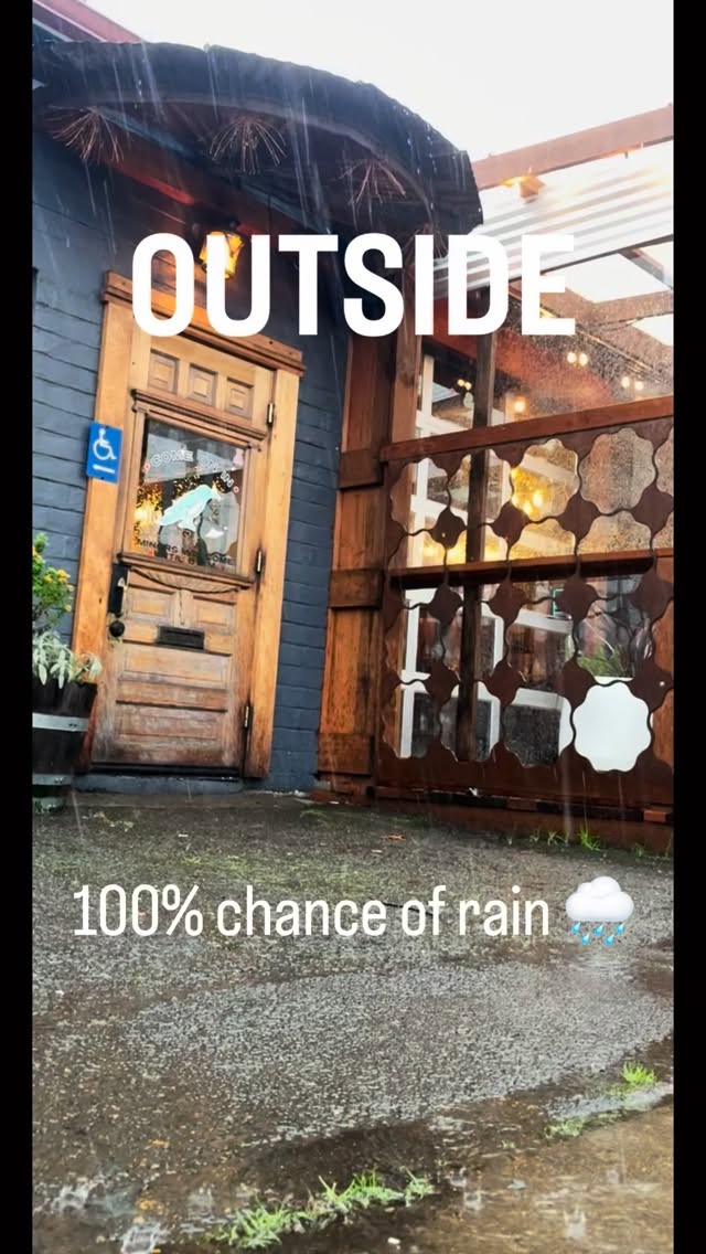Let it pour.☔️
Cold outside, cozy inside. ✨
The storm’s doing its thing and we’re doing ours.
Warm vibes, strong pours, and a dry seat at the bar. Come tuck in with a drink. 🖤🍹
.
.
.
#crowandcart #cocktailbar #whiteakerneighborhood #womanownedbusiness #shrubcocktails #eugenebarscene #eugeneoregon #craftcocktails #stormyweather