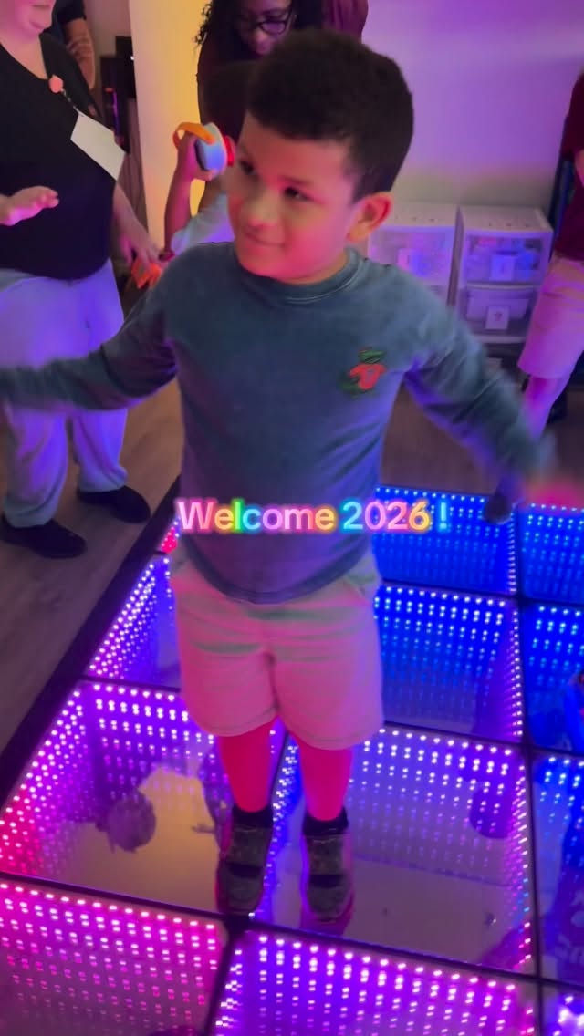 ✨ Wishing everyone a happy and healthy 2026! ✨
We rang in the new year with a special celebration for our kiddos…starting 2026 with joy, smiles, and the best energy here at Evolving Minds 🤍🎉