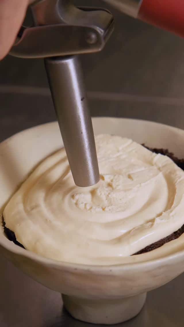 Where coffee meets hazelnut heaven 🍰 Our Nocciolamisu layers rich Mascarpone, Frangelico, and Espresso. A modern twist on an Italian classic dessert! Available exclusively at Griglia Katong.
Griglia Open Fire Italian Kitchen
(Singapore Tatler Best 2025 Recommended Restaurant)
Katong | 139 East Coast Road, 01-01
Tanjong Pagar | 37 Craig Road, 01-01
#grigliaitalian #italiancuisine #katongsg