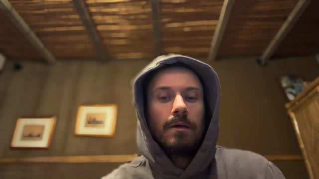 I asked myself today, if I’d ever have kids, would I want them to become music producers.
The honest answer? Probably not 🤣
Not because I regret my path….I don’t.
But because this life demands a lot. It tests you, it stretches you, and it forces you to grow in ways most people never see.
It’s a beautiful struggle…and it’s not for everyone.
But it’s still the thing I love enough to wake up and chase every single day.💙