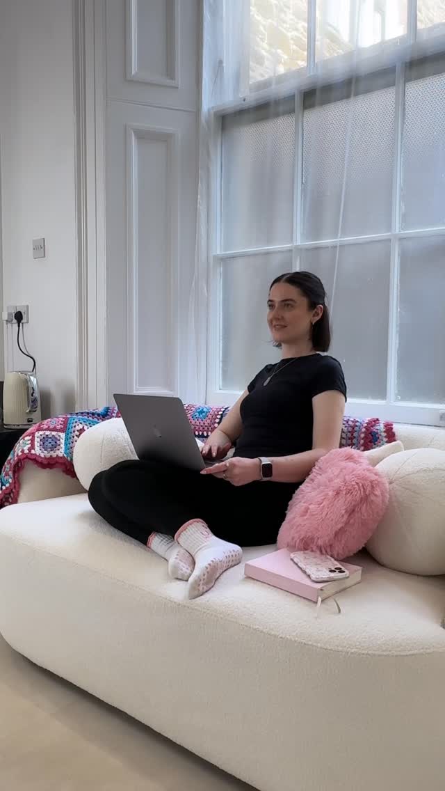 If you’re a founder who’s showing up, posting regularly, trying to do all the “right” things, but your content still feels heavy and isn’t converting.. this is for you 💌
The issue usually isn’t effort (I see you showing up)
It’s that content without structure will always feel messy, draining, and inconsistent!!
The brands that grow calmly aren’t doing more…
But they do have:
🎀 a clear content strategy
🎀 visuals that actually reflect their energy as well as branding
🎀 optimised profiles
🎀 systems that support them instead of overwhelm them
That’s exactly what I help my clients build.
Through intentional content shoots and ongoing social media management, I take the pressure off so your marketing feels aligned, confident, and sustainable instead of rushed or reactive 💫
If you’ve been thinking “I can’t keep doing it like this”
that’s usually your cue.
DM me to start your journey 💌