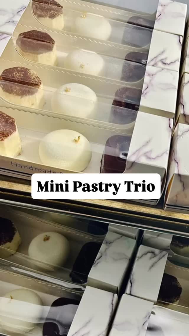 Small pastries, made with intention 🤍
This bulk order features our 3-piece mini set—
pure chocolate, mango yoghurt & caffeine-free chia tiramisu with caffè d’orzo (barley).
Modern desserts that feel good to enjoy ✨ #thehaguefoodie #mindfulindulgence #lekkereten #denhaagfoodie #healthydesserts