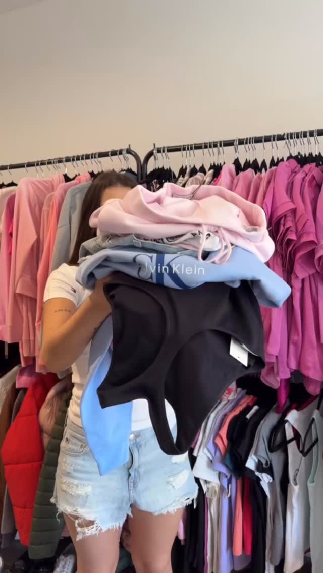 Diferentes estilos, un solo destino: Poli Oly
📍Visítanos, probate todo y llévate de todo 🎀