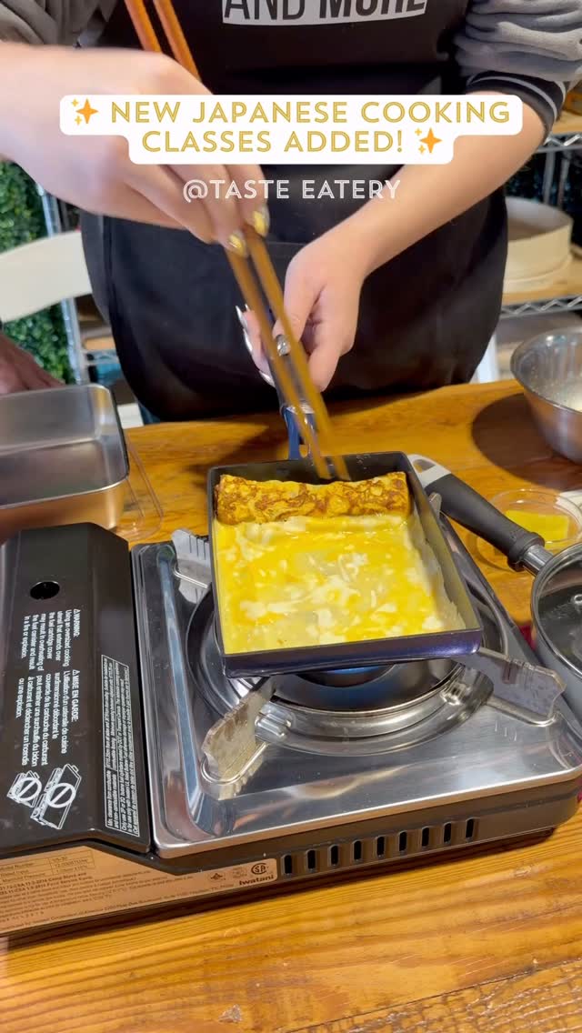 ✨ New Japanese cooking classes are now open!
I’ve added three in-person, hands-on classes focused on koji, fermentation, and everyday Japanese home cooking:
🍱 Traditional Japanese Breakfast with Koji
Learn the foundations of a balanced Japanese breakfast with fermented foods.
🌿 Japanese Vegan Cooking with Koji & Dashi
Plant-based dishes packed with umami using traditional techniques and Koji.
🍙 Japanese Soul Food: Gut-Healthy Onigiri
Make Onigiris with 3 kinds of fermented fillings + hearty “Tonjiru” miso soup.
These classes are beginner-friendly and designed to help you understand not just recipes, but the culture and health behind Japanese food.
👉 Reserve your spot — link in bio
Spots are limited ✨
✨ 新クラスを追加しました!
麹・発酵・和食の基本を学べる
対面・ハンズオンのクッキングクラスです。
🍱 麹を使った和朝食クラス
毎日続けられる、シンプルで整う和食の基本。
🌿 発酵ヴィーガン和食(麹とだし)
植物性でもしっかり旨味のある料理。
🍙 腸活おにぎり&豚汁クラス
3種の麹調味料で味付けされた具を使ったおにぎりと野菜たっぷりの豚汁。
初心者の方も大歓迎。
レシピだけでなく、なぜ体にいいのかまで丁寧にお伝えします。
👉 ご予約はプロフィールのリンクから
席に限りがあるのでご予約はお早めに✨