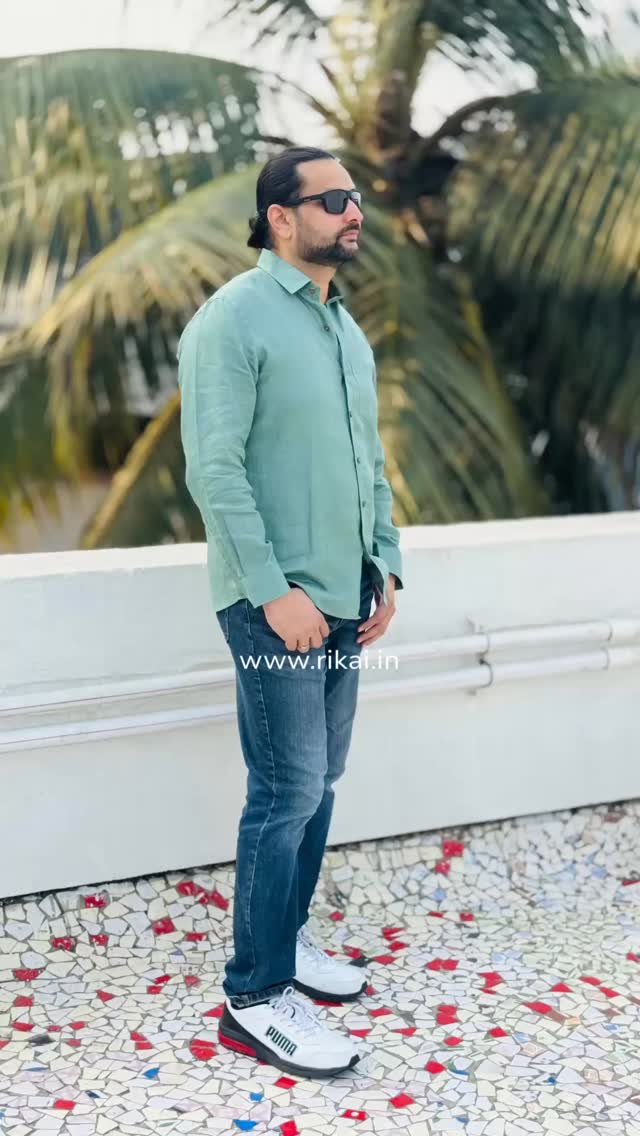 Crafted from 100% Pure linen, the Bay leaf Linen shirt Its soft, herb inspired green brings a calm grounded character, while the breathable weave keeps you comfortable all through the day.
Tap to shop: www.rikai.in
#rikai #rikailinen#shirtsformen#linenshirtsformen#rikailinenshirts
