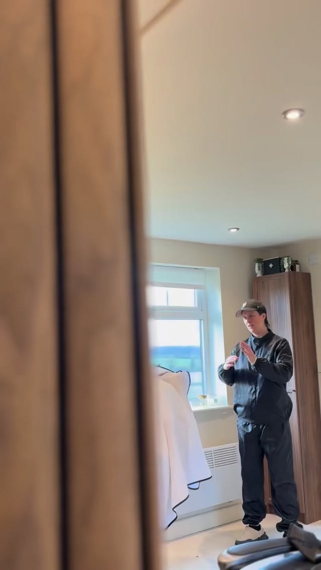 Real learning. Real progress.
Today’s 1–1 session at British School of Beauty and Barbering.
Taking the time to slow things down, break it apart, and actually understand what’s happening - not just copy a technique.
This is how confidence builds.
Quietly. Properly.
📍UK countryside
🎓 CPD approved
🌍 Worldwide training
For those who care about doing it well.
#barbereducation #barbertraining #barberstudent #behindthechair #ukbarber haireducation learningbydoing careerinbarbering beautyeducation