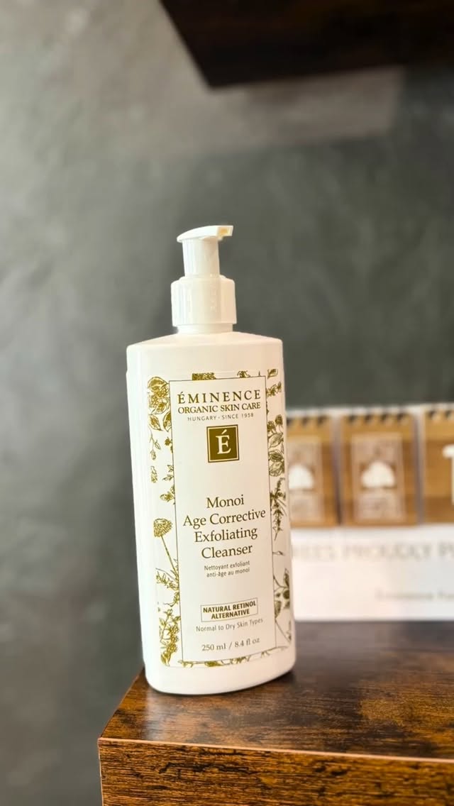Our latest favorite product from @eminenceorganics 🌿🌿 Did you know cream cleansers are best for aging/mature skin? This cleanser is also a great preventative cleanser to delay signs of aging as they come which makes it convenient for all ages! 🧖♀️#eminenceorganics #uptownshelbync #charlottesbackyardnc #esteticafacial