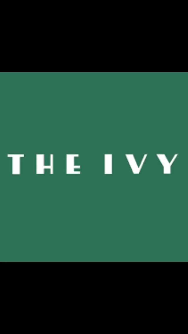 THE IVY ST ALBANS 🎤🎷✨
I’m super excited to announce that I’ll be back at @the_ivy_collection St Albans on Wednesday 14th and 28th of January, then every other Wednesday between 7-10pm.
Can’t wait to be back!
Sarah x
.
.
.
.
.
.
#sarahjonesjazz #jazzsinger #jazzduo #theivy #stalbans