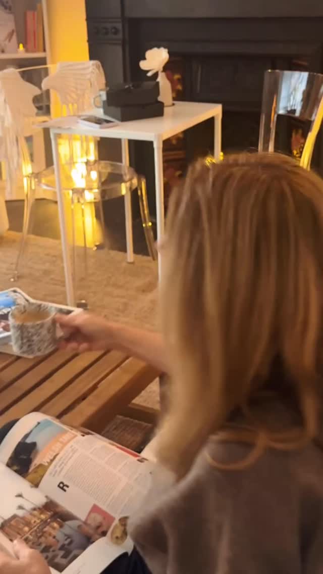 POV: Me as soon as I walk into the House of Muse lounge and I’m waiting for my appointment 💖
Soft lighting, do not disturb, no worries, and my only job is to relax.
Want this feeling? Book now via the link in our bio.