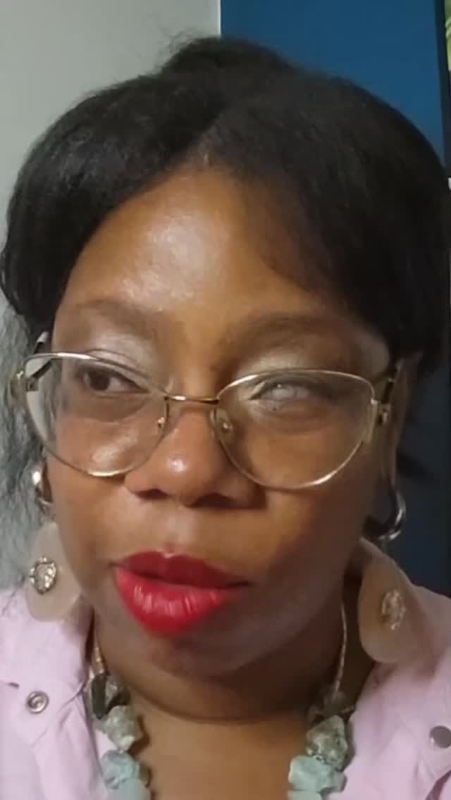 What is one of the most important things I have lesson shared in @jointrainwell podcast
Letting go of the old you!
#weightlosstransformation
#mentalhealth
#PreventativeHealthcare
#Nutritionist
#Habits