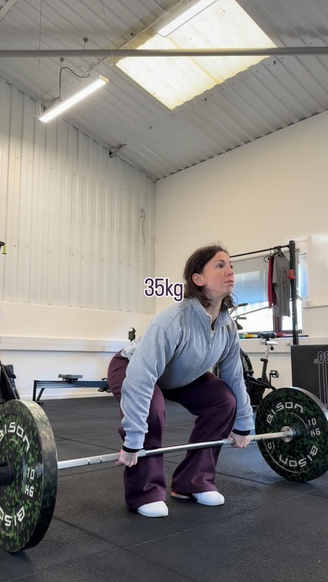 Start as you mean to go on
A third of new gym goers quit before the end of January, and 80% quit within 5 months. Don’t be just another statistic.
Is training hard? Yes. Are you going to always want to do it? No. Does consistency and hard work pay off? Yes.
Set yourself a performance or strength goal and enjoy the process of getting there just as much as the end result.
Reach out if you need any help, I’m always here for advice, programming, training or just bad jokes 😏
#longgametraining #berkshirebusiness #hungerford #weightlifting #newbury