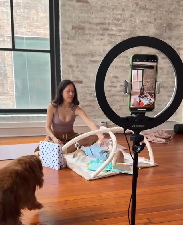 What I’m proud of from 2025 🤍
I became a mom.
I moved from pregnancy into healing and learning my new body.
I learned how to juggle motherhood, work, partnership, and family.
I finally filmed the prenatal and postnatal programs I had been dreaming about for over ten years.
I learned to live in the present and truly value time.
I created a somatic program that is the foundation of what I teach. A way to release stress, restore alignment, and rebuild real strength.
I have never felt so loved or so tired.
It has been the most beautiful and challenging year of my life.
My intention for the new year is to be brave. To follow what inspires me and honor that my best looks different every day.
Grateful beyond words 🤍