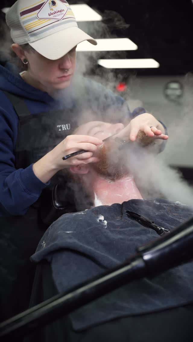 Phipps doing her signature beard trim service 🔥 #barber #barbershop #haircut