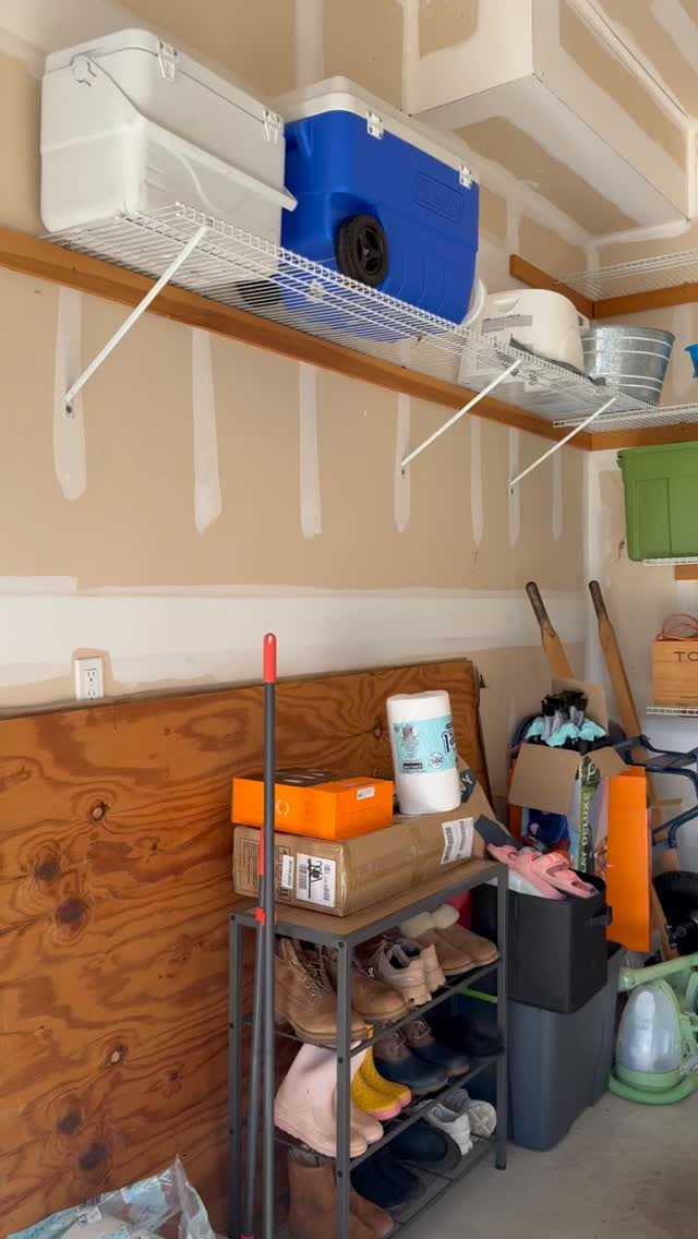 Before & after ✨
This space wasn’t about making it “pretty.”
It was about making it usable again.
Everything is off the floor, easy to access, and designed for how this family actually lives. Four years. 🚗❌
That’s how long this mom hadn’t parked in her garage.
Three kids. So many bikes, balls, baby strollers, and “I swear we still use this” stuff. The shelves were there — the system just wasn’t ideal.
This wasn’t about pretty labels or Pinterest perfection.
It was about function.
✔️ Everything off the ground
✔️ Zones that make sense for real life
✔️ Room to open car doors (and breathe)
✔️ A garage that works with kids, not against them
Now? Mom parks in the garage again. 🙌
And everything has a home that’s easy to put back.
Because organized doesn’t have to be fancy — it just has to work.
Function always comes first.
#easeandorderllc #beforeandafter #garageorganization