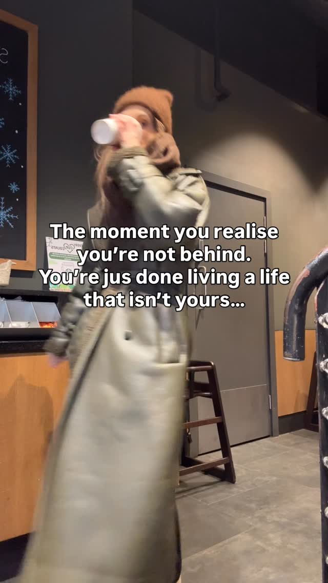 You were never behind, and you never will be behind, because your timeline is uniquely yours.
There is no rush.
No deadline.
No wrong or right way to live.
Just your way.
And when you finally realise this I promise you your life will slot into place in ways you could never have imagined.
Because it doesnât have to be hard; it just needs to FEEL aligned..
And Becoming Her (which starts today) will take you there in just 4 weeks and itâs not too late to join us.
Ready?
Comment HER below and Iâll send you everything you need to know.
Follow @laurasylv for more empowering content that doesnât rely on following the âtraditional lifeâ
Letâs go girls! đ
.
.
.
#reclaimingmylife #gainingconfidence #growthmindsetcoach #personaldevelopmentjourney #becomingher