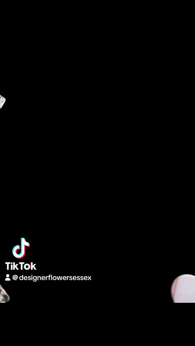 Zowie and Billy wedding captured beautifully by #davidtinklerphotography at Friern Manor #essexweddingflorist #bridestobeinessex #essexweddingflowers #essexweddingsupplier