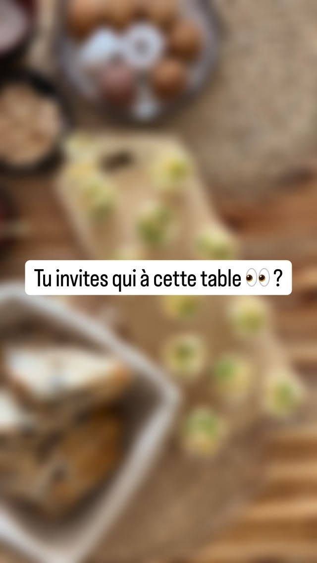 Cette table est prête ✨ Il manque juste les invités…
TU INVITES QUI 😍 ? 👇🏼
#tapasespañolas #tapas #tapasespagnols #traiteurevenementiel #foodlover #cuisineespagnole #aperotime #traiteur #instafood #montpellierfood #traiteumontpellier