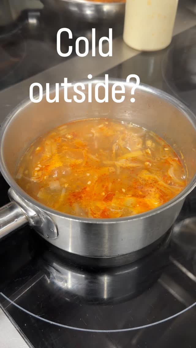 Meet Yukgaejang 🇰🇷 A spicy, smoky Korean beef soup packed with deep flavour, slow-simmered goodness, and made with free-range beef 🥩🌶️
Comforting. Warming. Seriously addictive.
Perfect for cold days or when you need a proper kick 🔥
📍 Available now at Oh My Kimchi
#Yukgaejang #KoreanSoup #SpicyComfortFood #OhMyKimchi