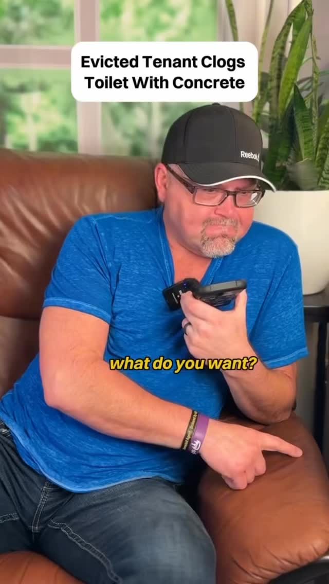 Another day another why moment 🚽🧱😵💫