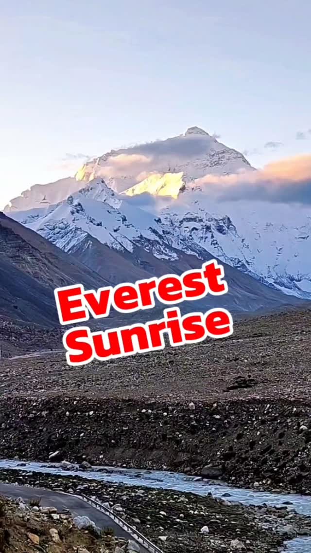 Sunrise over Everest - viewed from Tibet's Everest Base Camp.
Apologies for the shaky video. I was filming with my phone resting on my knee, while using my other hand to film with my Canon camera 😅. The camera had the priority, as I was using it to film my future documentary about my research and educational expedition to Everest 😊.
#Everest #MountEverest #sunrise #AWomanFromMars #EverestBaseCamp