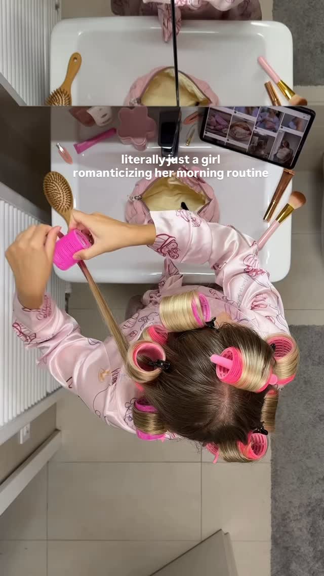 Day 4 of our RESET challenge & the vibes are ✨ Literally just a girl romanticizing her morning routine #literallyjustgirls #softgirlera #forthegirls #wellnessgirls #morningroutine